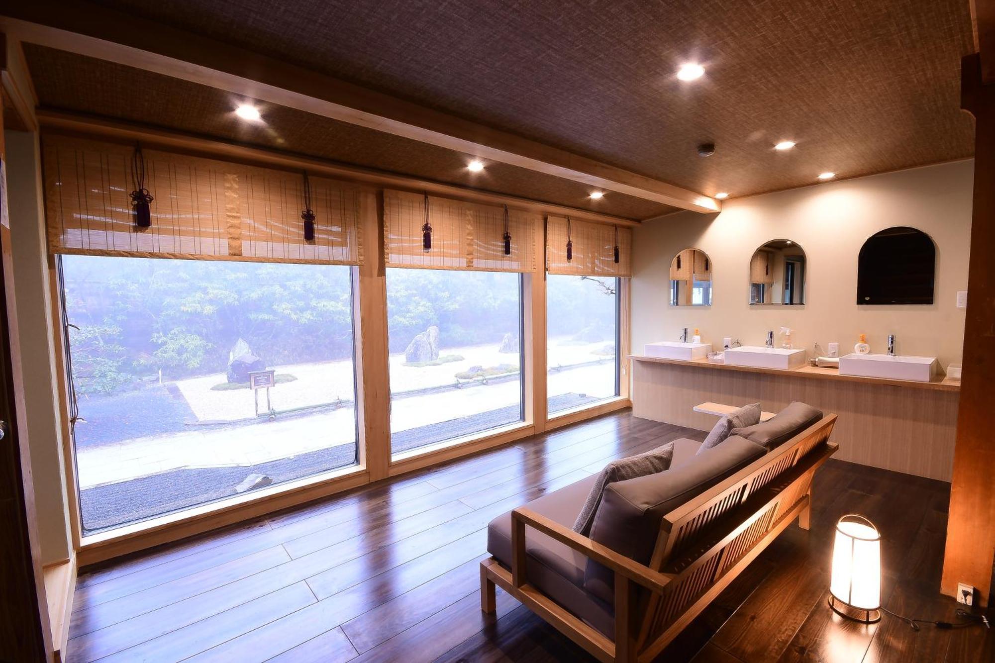 Koyasan Shukubo Yochiin Hotel Exterior foto